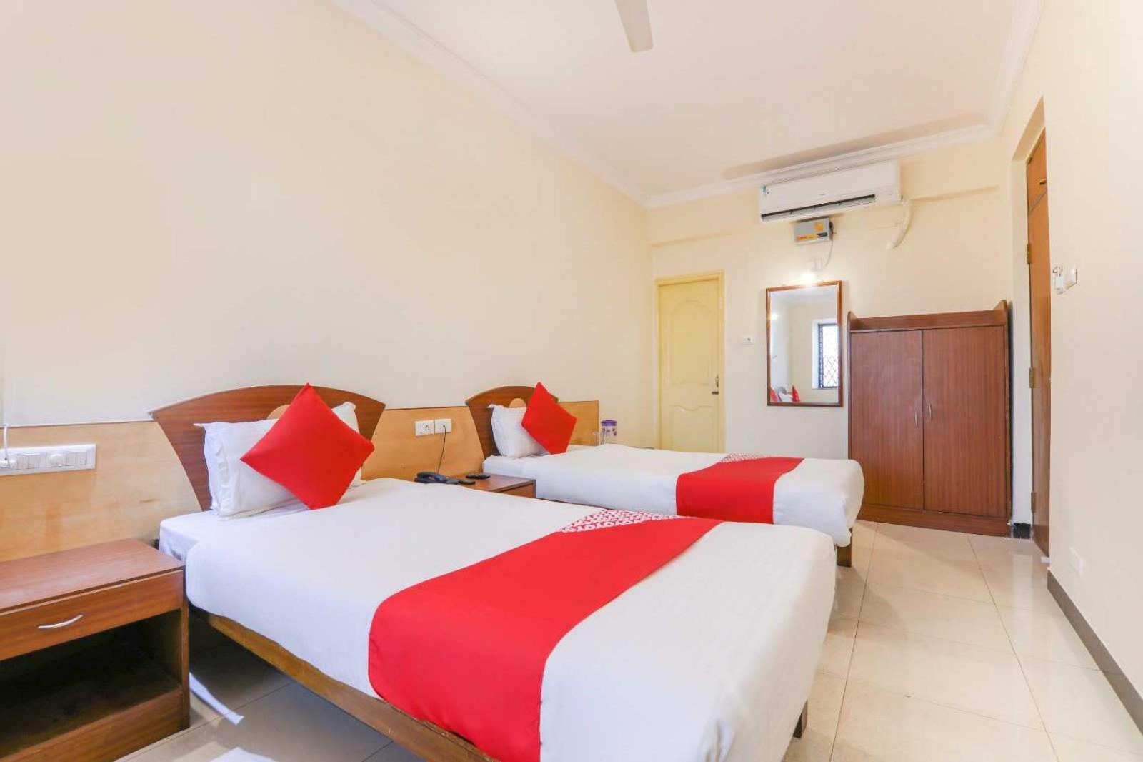 Spot On Vee Emm Hotel 3*
